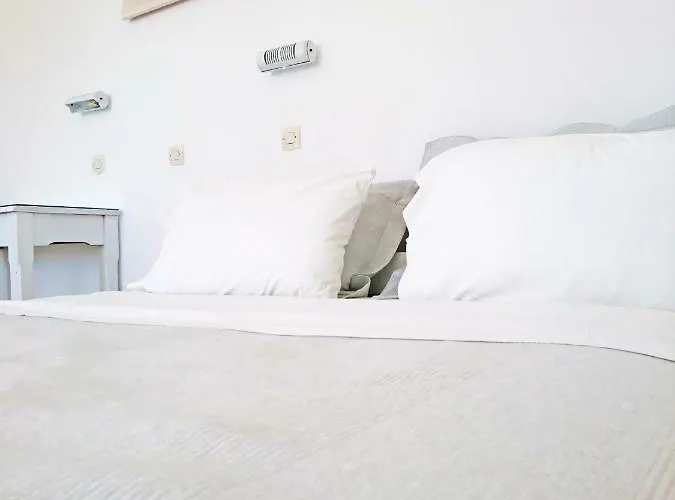 Klironomos Appartement Logaras